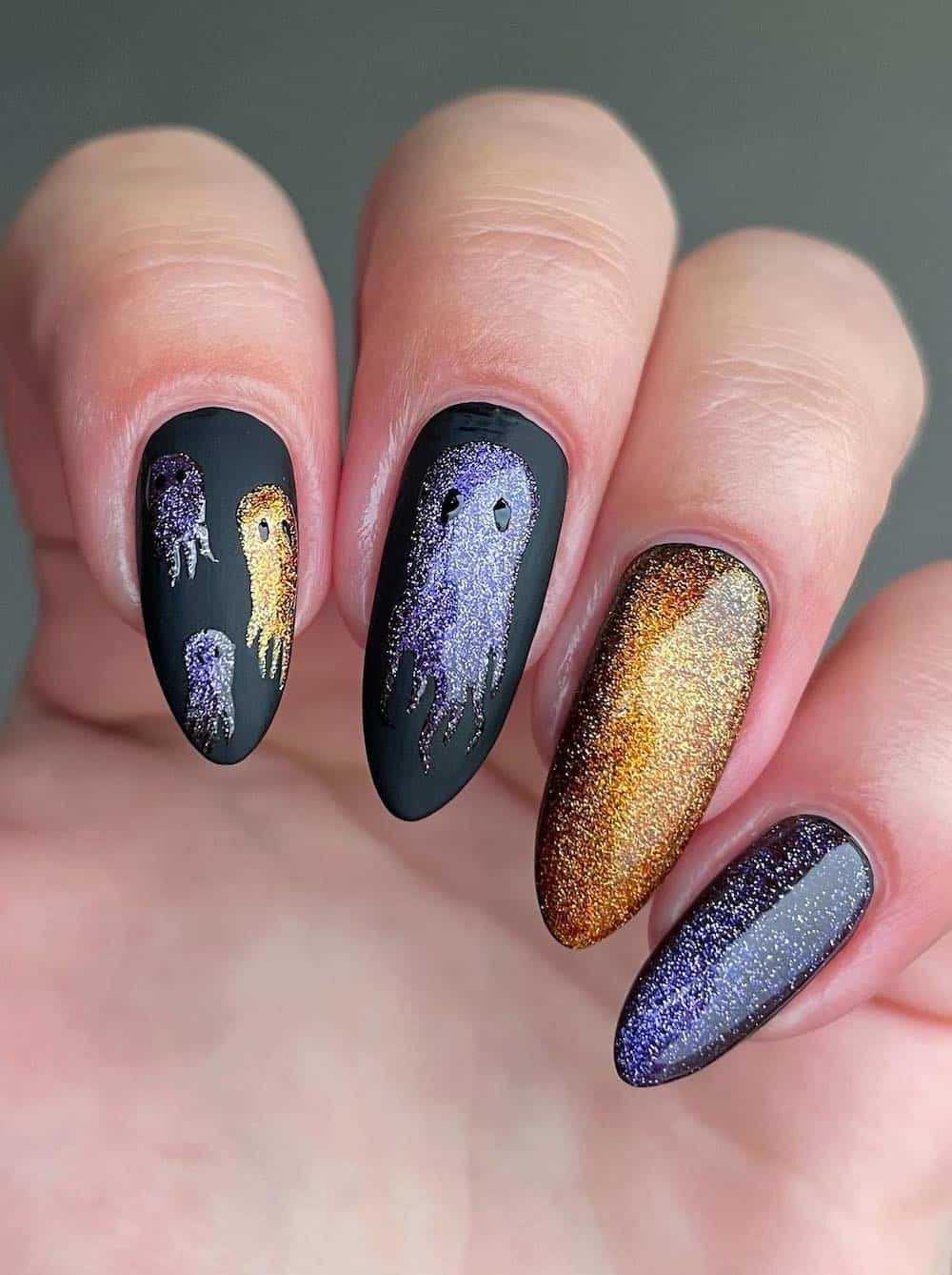 31+ Simple & Spooky Halloween Nails We’re Dying Over