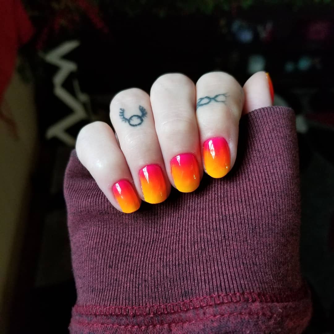 17 Stylish August Nails Design Ideas | ThriveNaija